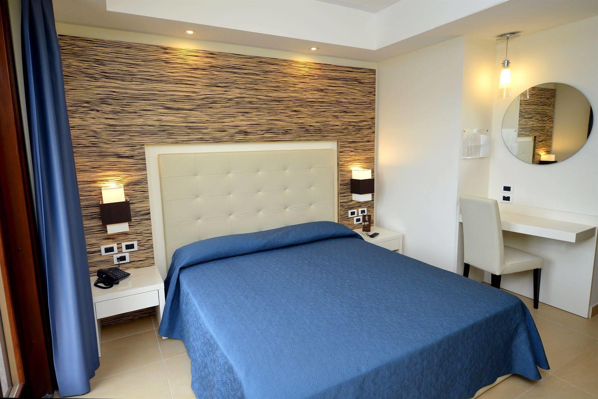 Prince Franklyn Hotel Santa Maria di Castellabate Dış mekan fotoğraf